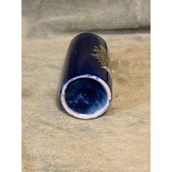 Vintage Japanese Cobalt Blue Lotus Flower Cart 3 3/8" Mini Vase w/Gold Accents - Picture 3 of 5